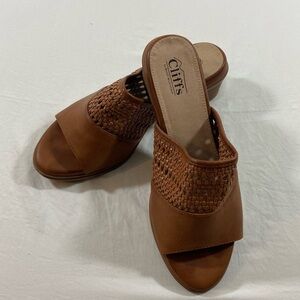 Cliffs Corley Sandals Woman’s 11M Basketweave brown heeled sandals NWOT
